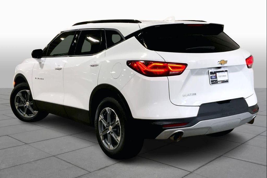 used 2024 Chevrolet Blazer car, priced at $23,999