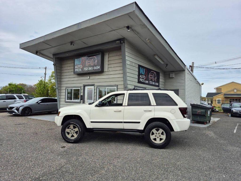used 2007 Jeep Grand Cherokee car, priced at $3,995