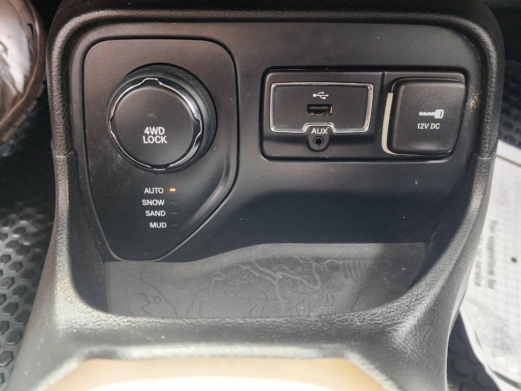 used 2015 Jeep Renegade car, priced at $5,995