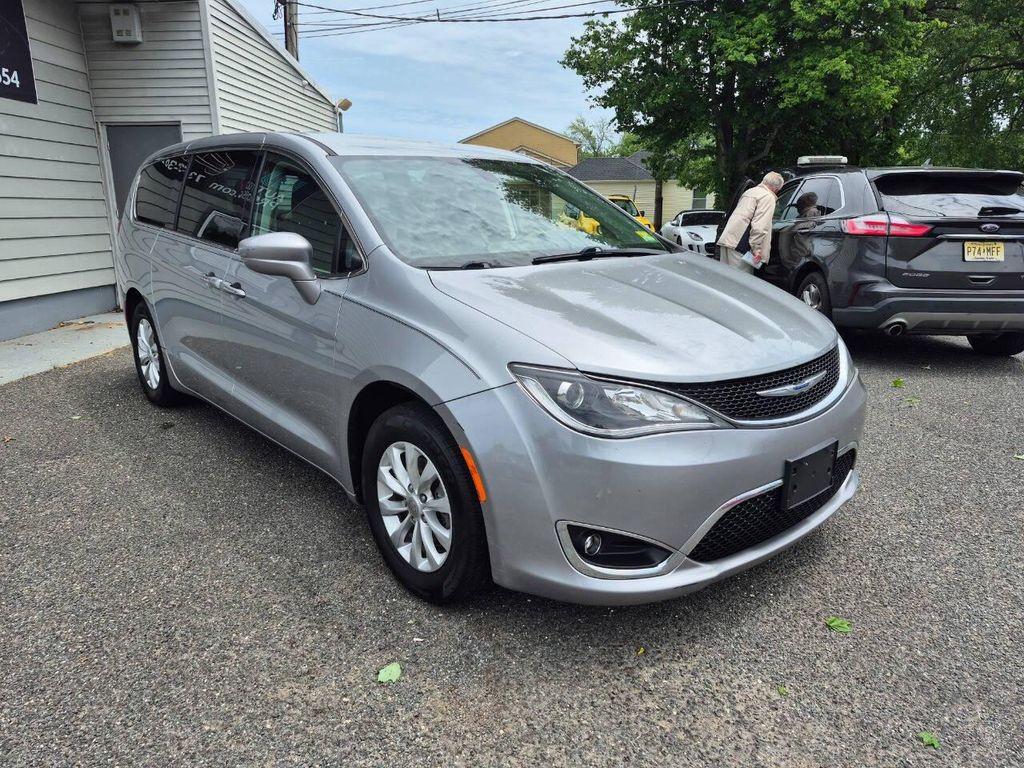 used 2019 Chrysler Pacifica car, priced at $7,995