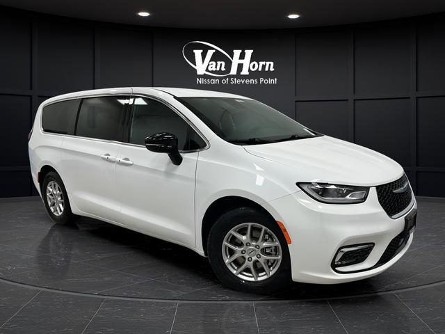 used 2024 Chrysler Pacifica car, priced at $27,713