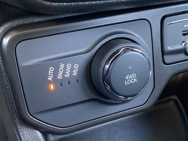 used 2020 Jeep Renegade car, priced at $14,612