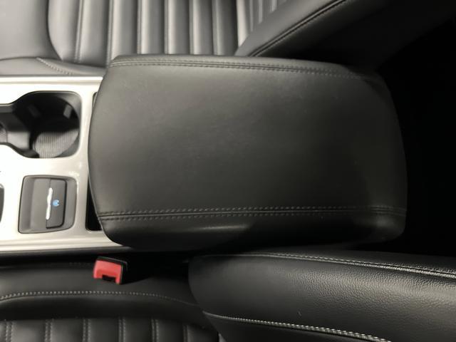 used 2023 Ford Edge car, priced at $17,999