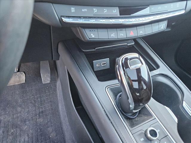 used 2023 Cadillac XT4 car, priced at $22,990