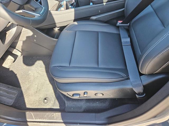 new 2026 Chevrolet Traverse car, priced at $43,420