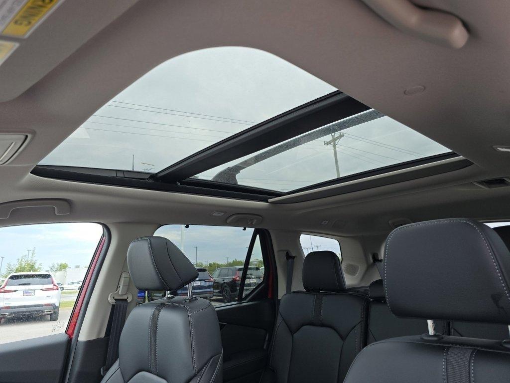 new 2025 Honda Pilot car, priced at $47,703