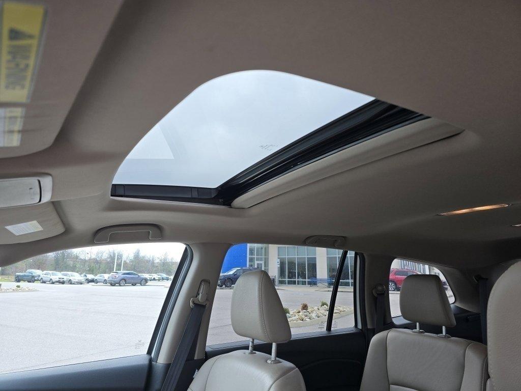 used 2016 Honda Pilot car, priced at $15,488