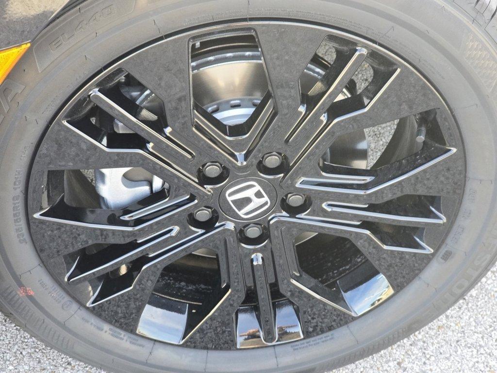 new 2026 Honda Odyssey car, priced at $43,395