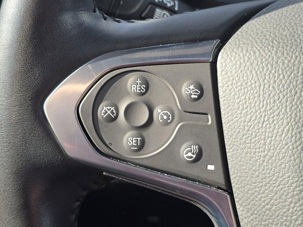 used 2022 Chevrolet Traverse car, priced at $27,083