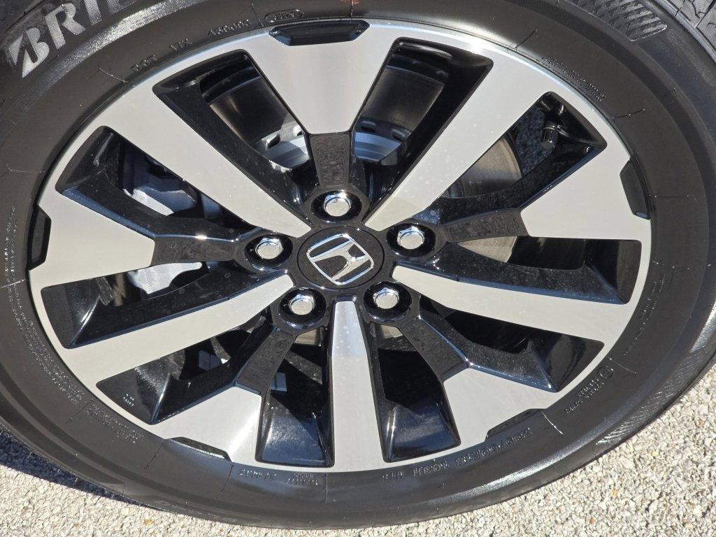 new 2026 Honda Odyssey car, priced at $42,000