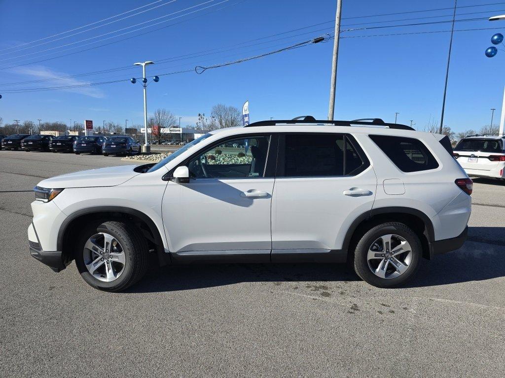 new 2025 Honda Pilot car, priced at $45,250