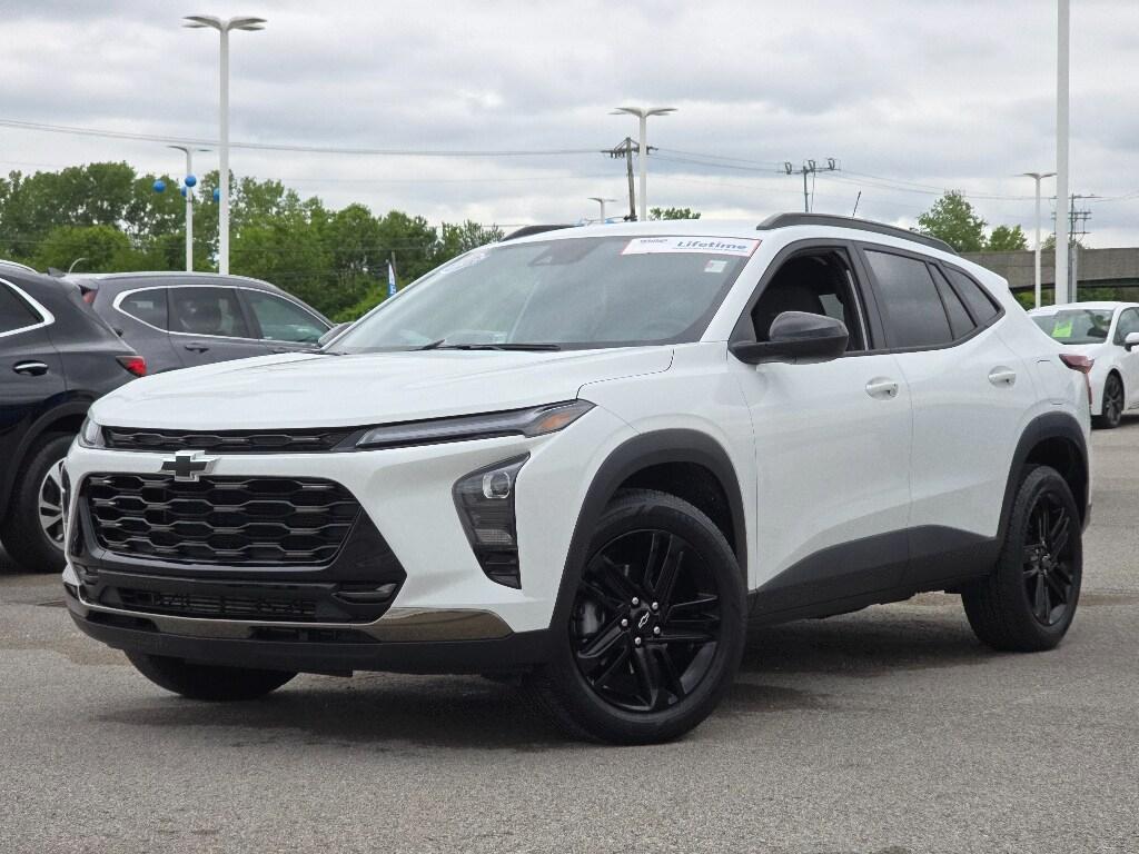 used 2025 Chevrolet Trax car, priced at $25,895
