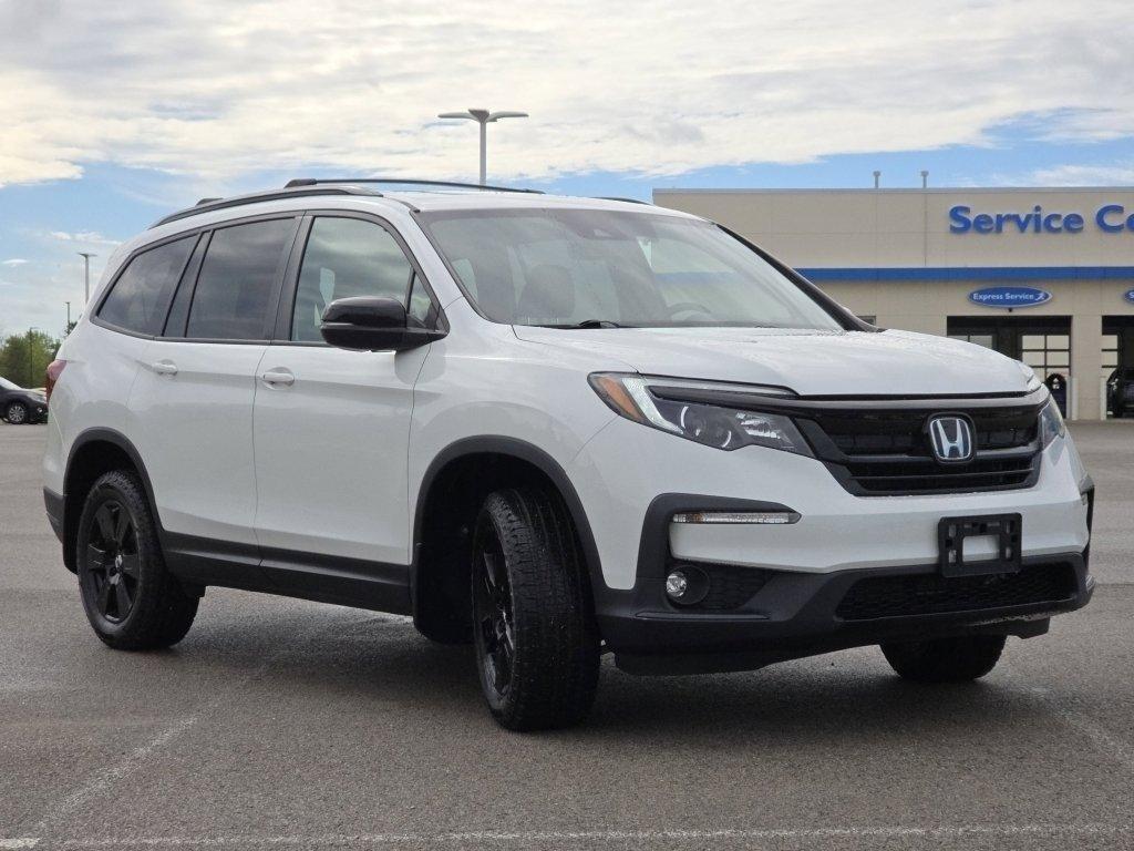 used 2022 Honda Pilot car, priced at $27,585