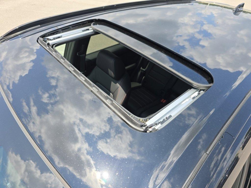 new 2026 Honda CR-V Hybrid car, priced at $39,000