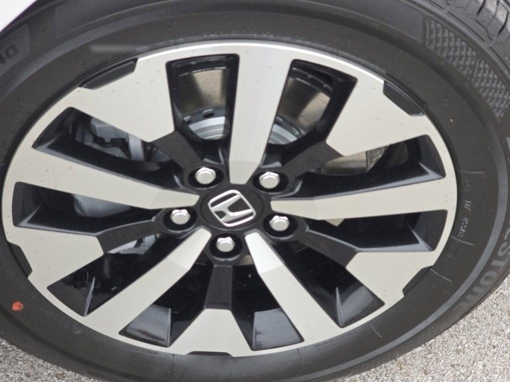 new 2026 Honda Odyssey car, priced at $44,610