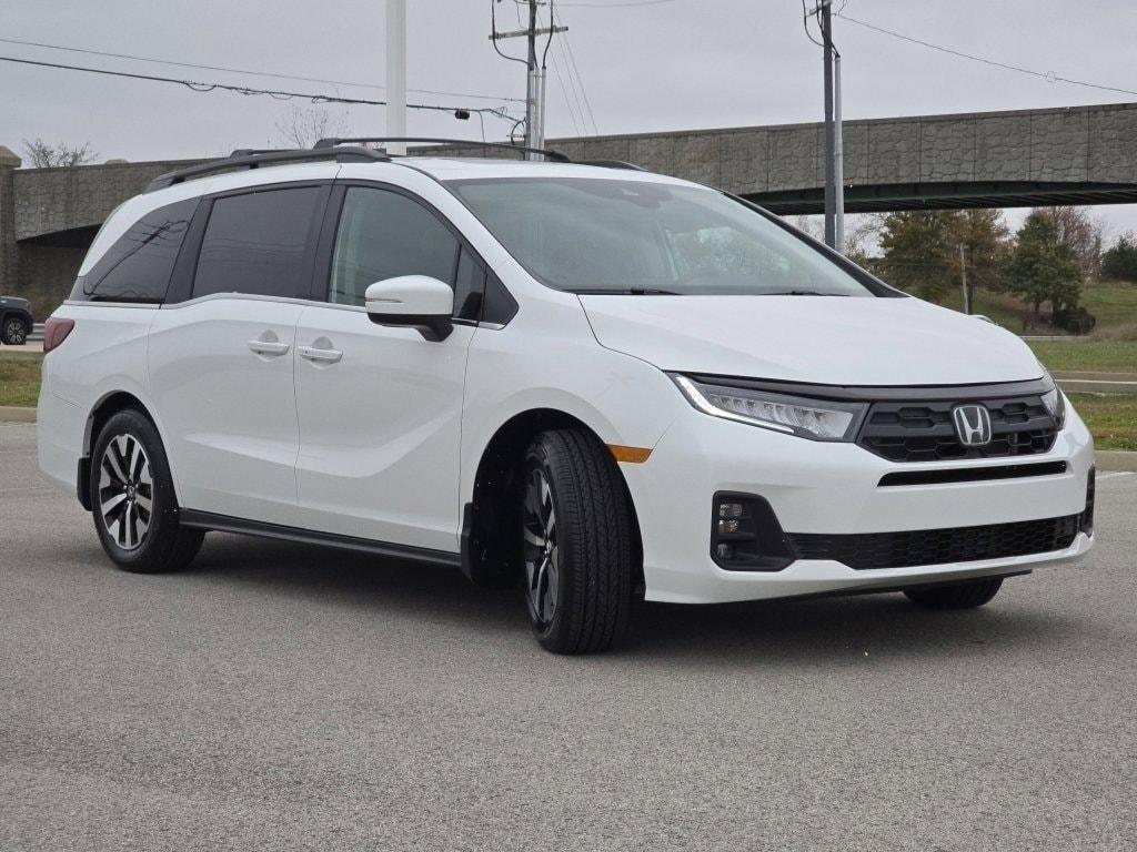new 2026 Honda Odyssey car, priced at $44,610