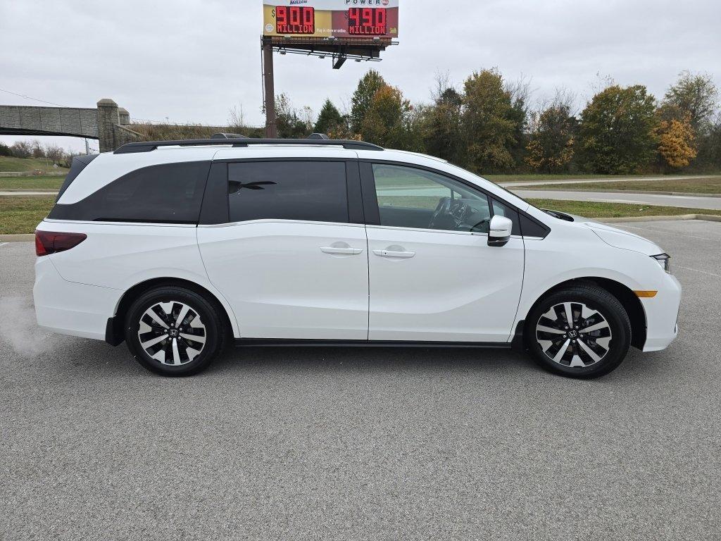 new 2026 Honda Odyssey car, priced at $44,610