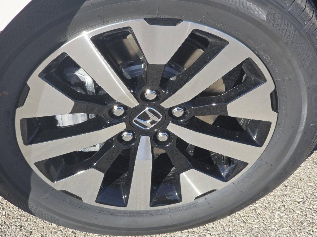 new 2026 Honda Odyssey car, priced at $43,500