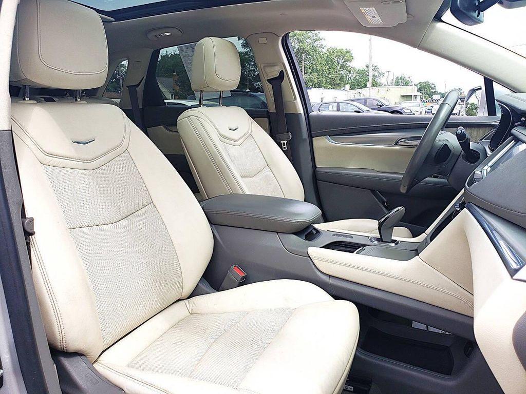 used 2019 Cadillac XT5 car, priced at $18,495