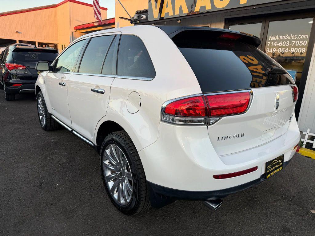 used 2013 Lincoln MKX car, priced at $8,999