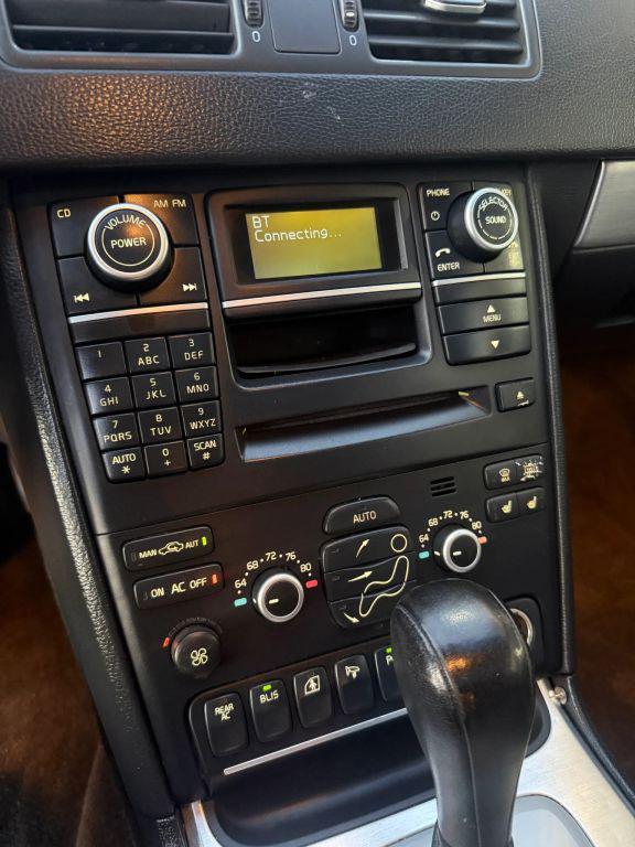 used 2013 Volvo XC90 car, priced at $11,084