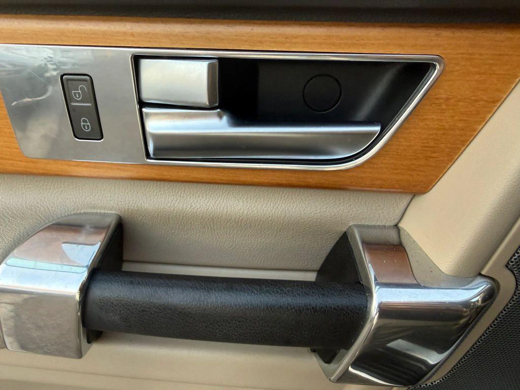 used 2015 Land Rover LR4 car, priced at $17,999