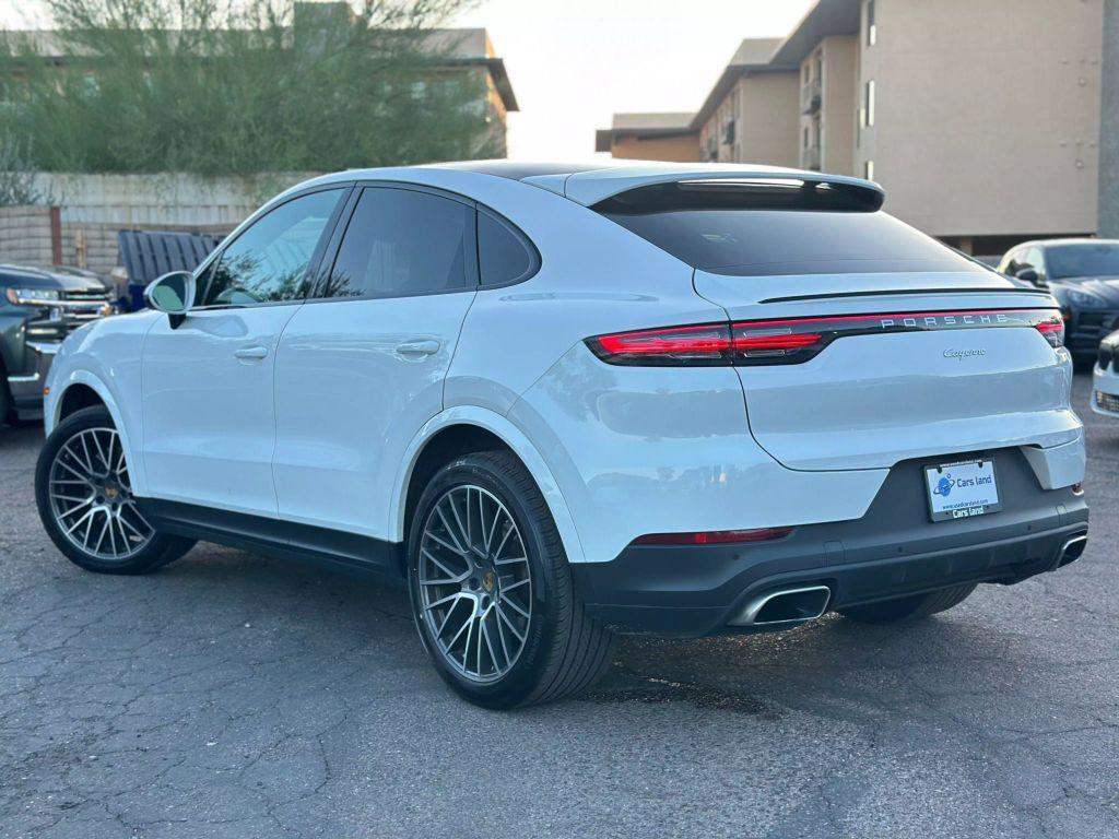 used 2022 Porsche Cayenne car, priced at $53,911