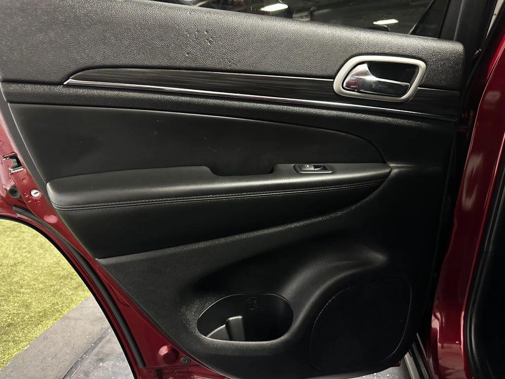 used 2022 Jeep Grand Cherokee car, priced at $23,211