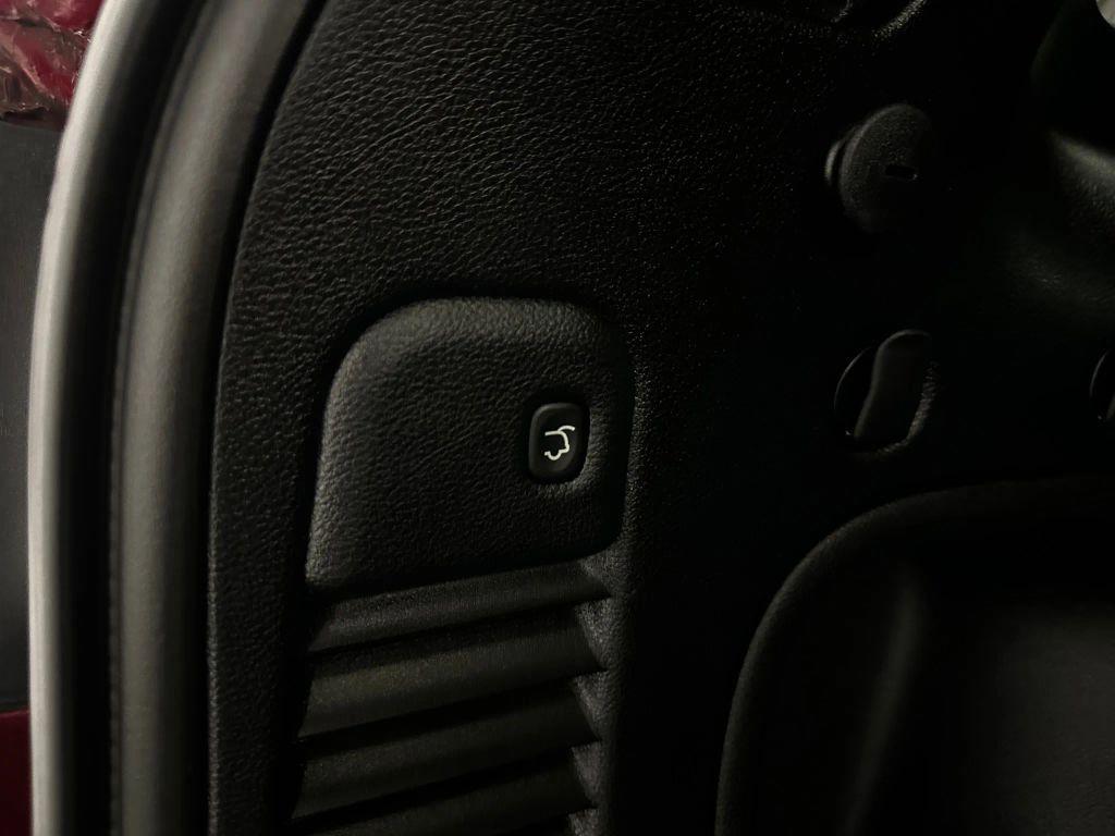 used 2022 Jeep Grand Cherokee car, priced at $23,211