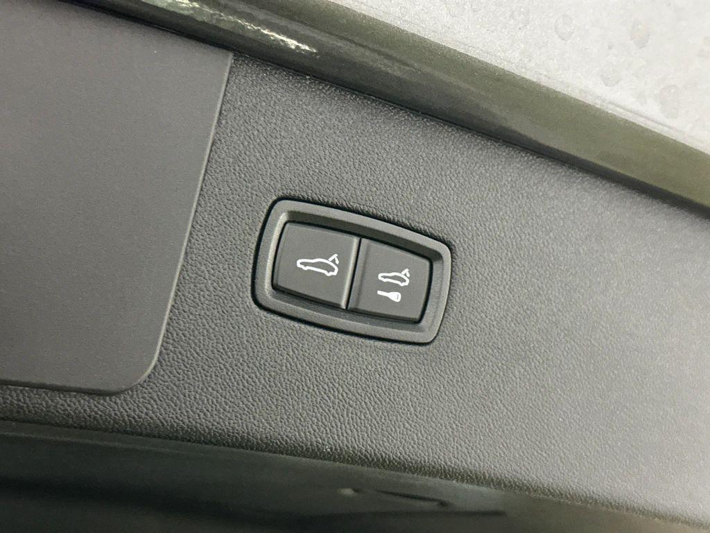 used 2022 Porsche Cayenne car, priced at $44,911