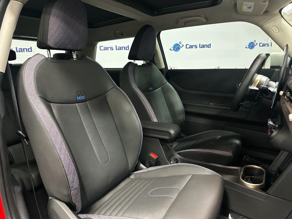 used 2025 MINI Hardtop car, priced at $29,511