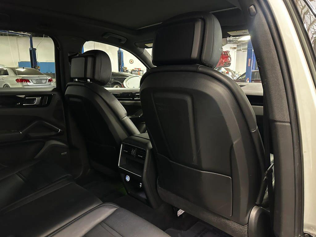 used 2022 Porsche Cayenne car, priced at $44,211