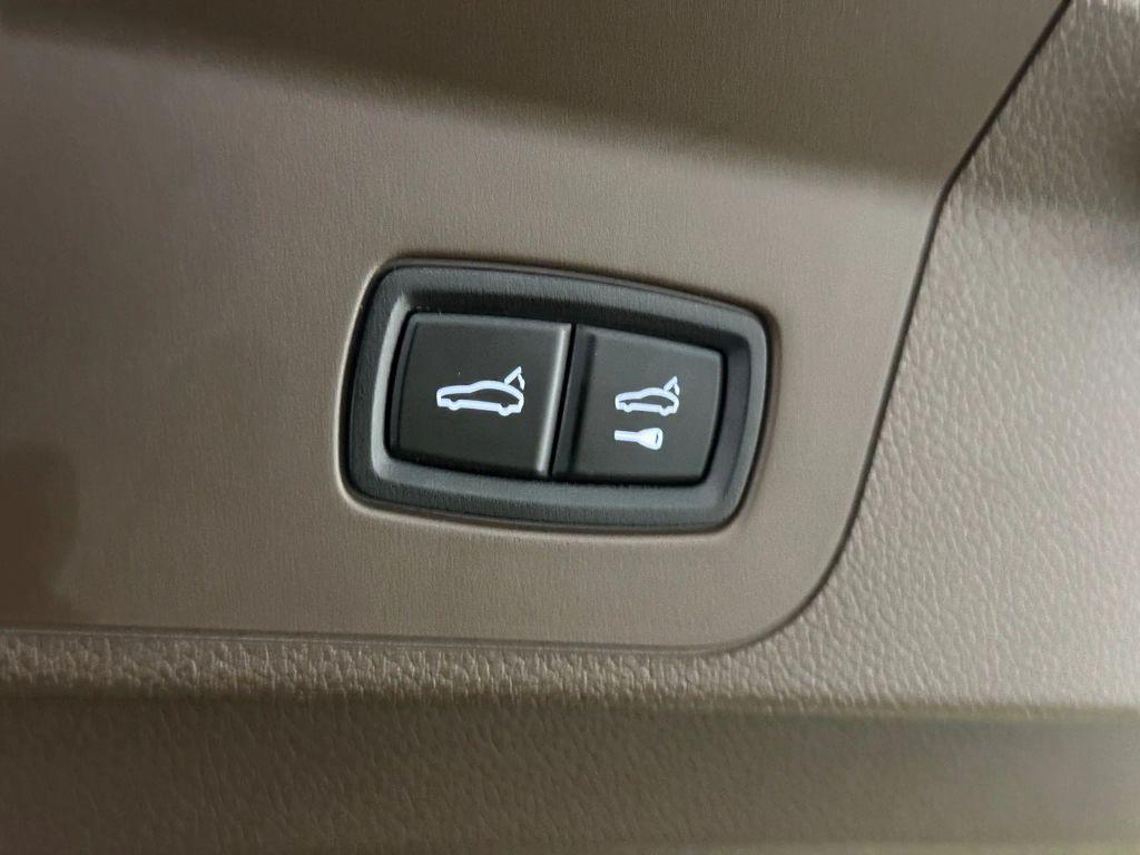 used 2018 Porsche Panamera car, priced at $39,511