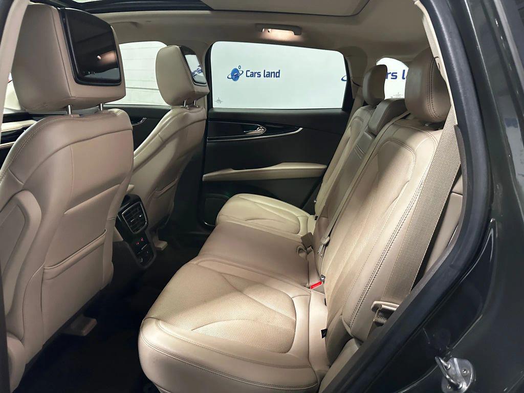 used 2022 Lincoln Nautilus car, priced at $27,611