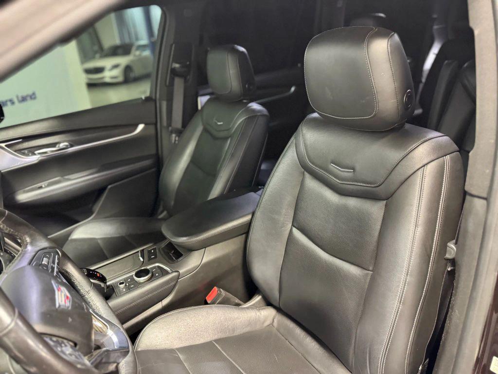 used 2020 Cadillac XT6 car, priced at $24,811