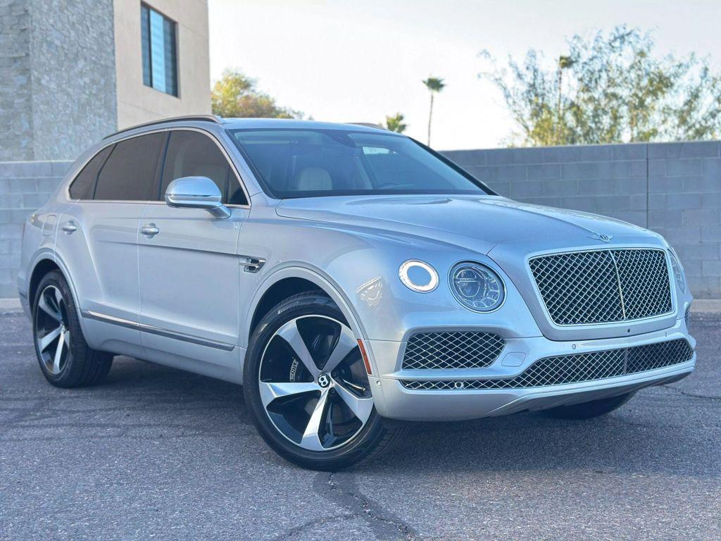 used 2019 Bentley Bentayga car, priced at $72,211