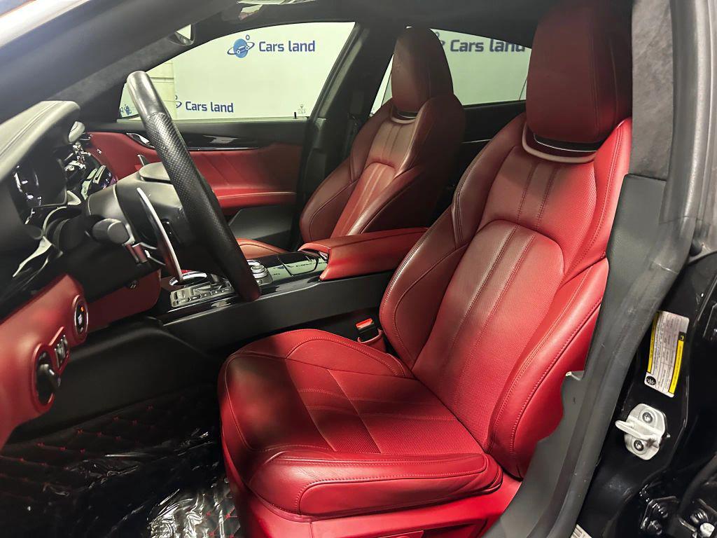 used 2022 Maserati Quattroporte car, priced at $38,811