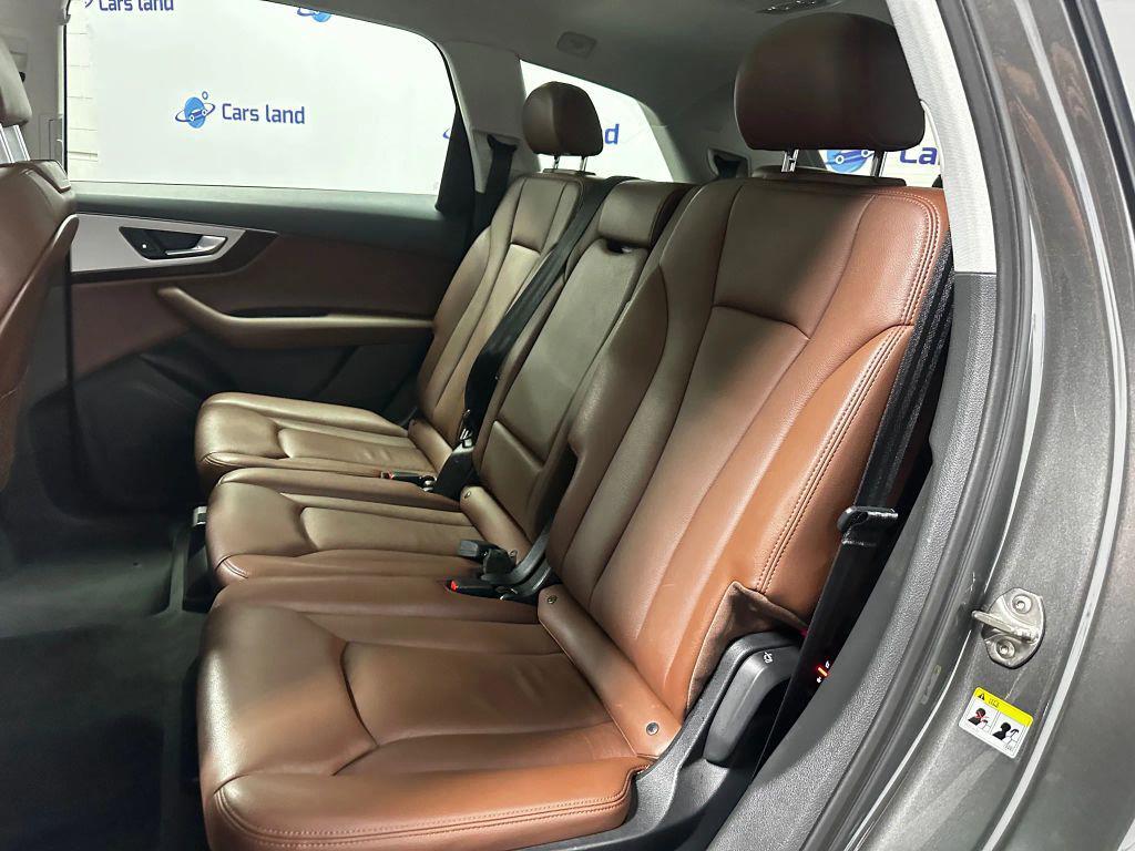 used 2019 Audi Q7 car, priced at $18,911