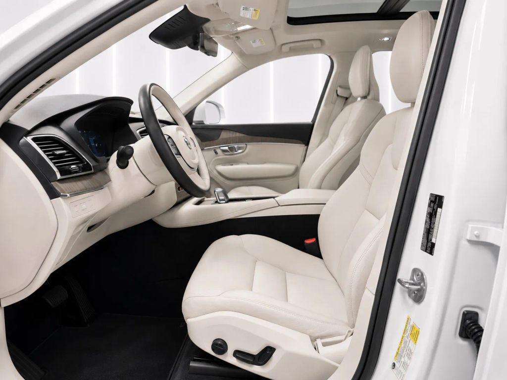 used 2023 Volvo XC90 car, priced at $31,995