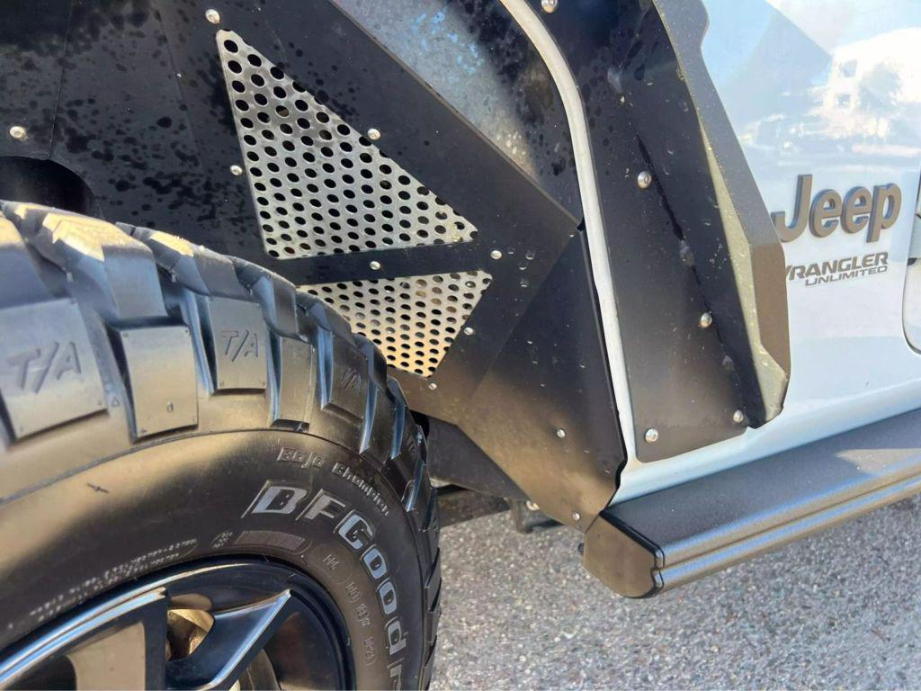 used 2018 Jeep Wrangler Unlimited car, priced at $27,911