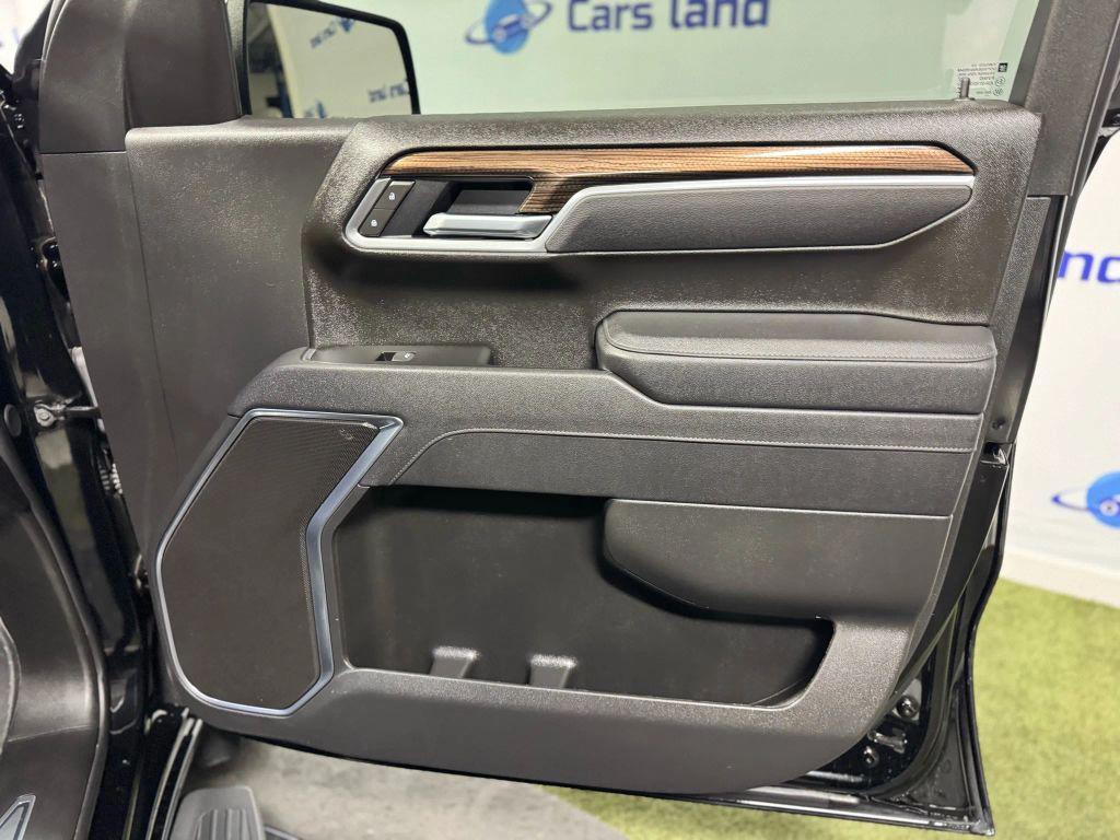 used 2025 Chevrolet Silverado 1500 car, priced at $45,911