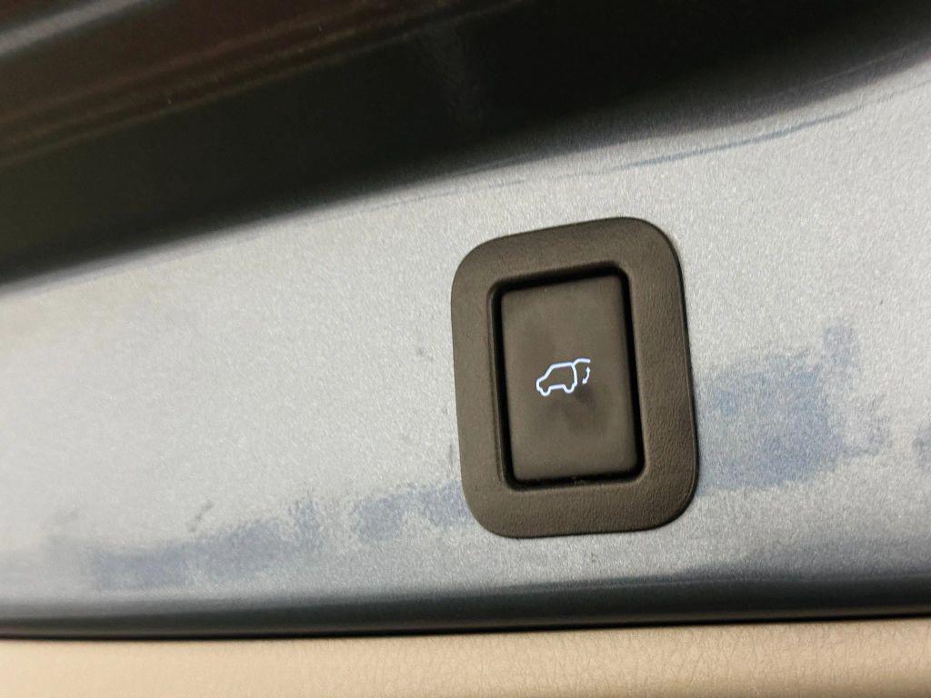 used 2018 Toyota Highlander car, priced at $19,911