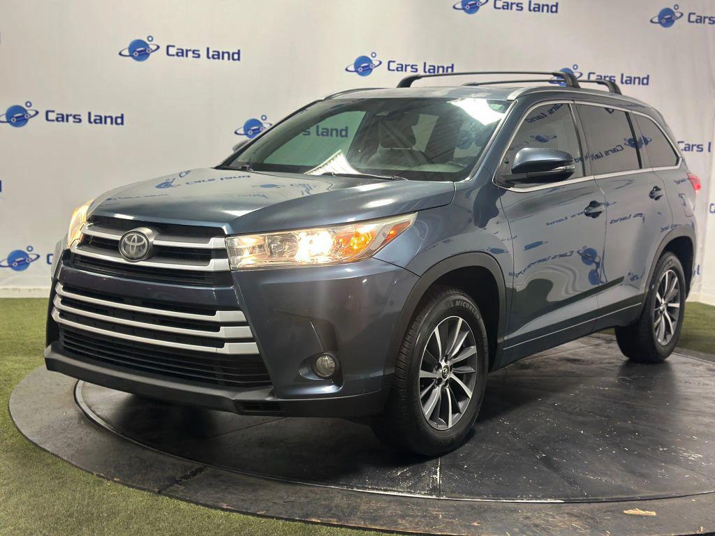 used 2018 Toyota Highlander car, priced at $19,911
