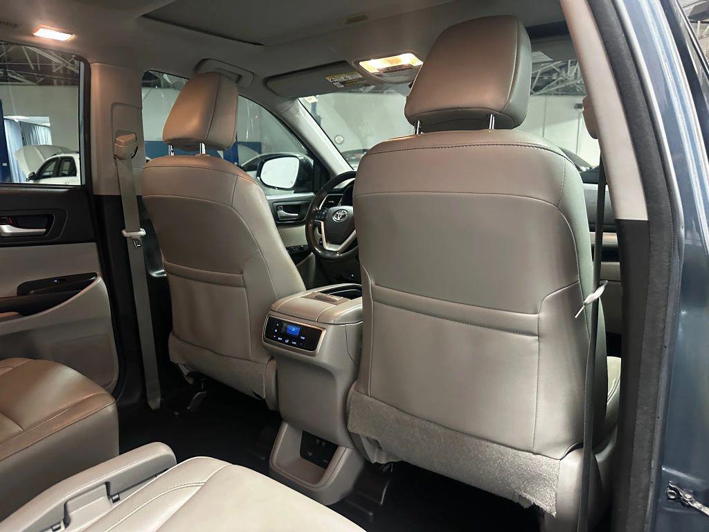 used 2018 Toyota Highlander car, priced at $19,911