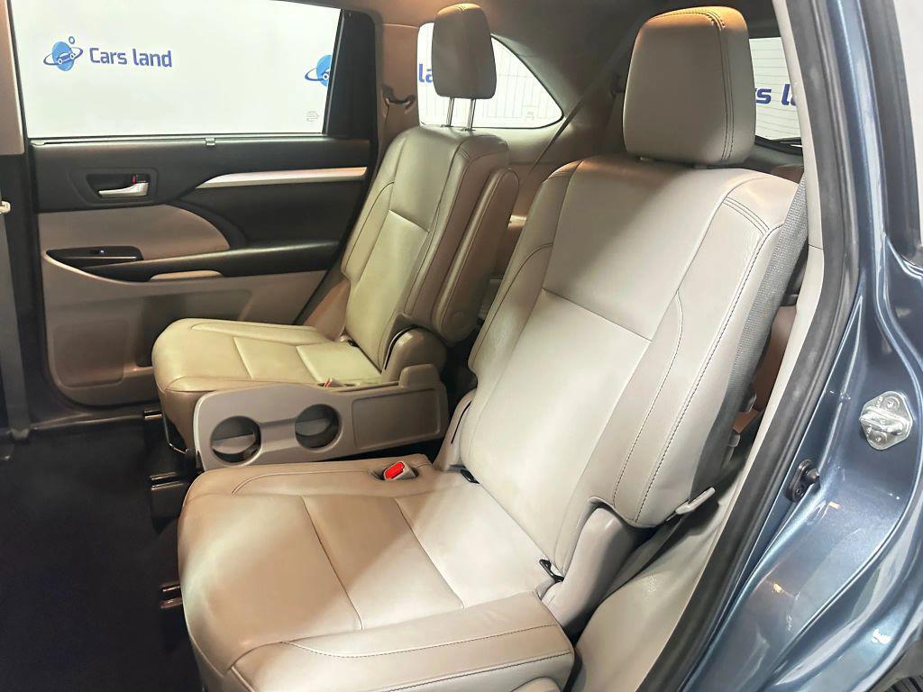used 2018 Toyota Highlander car, priced at $19,911