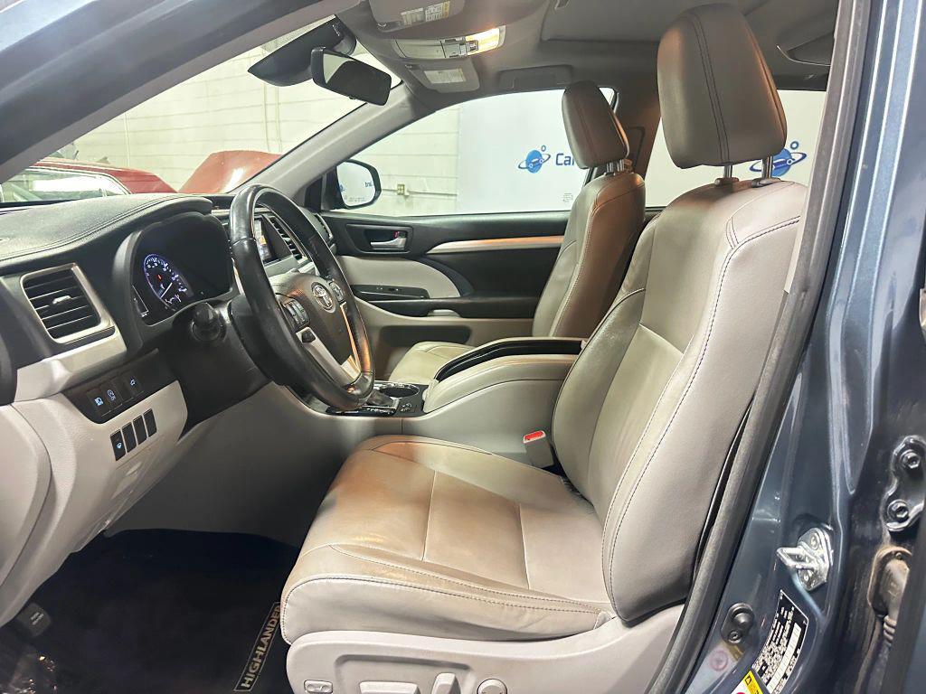 used 2018 Toyota Highlander car, priced at $19,911