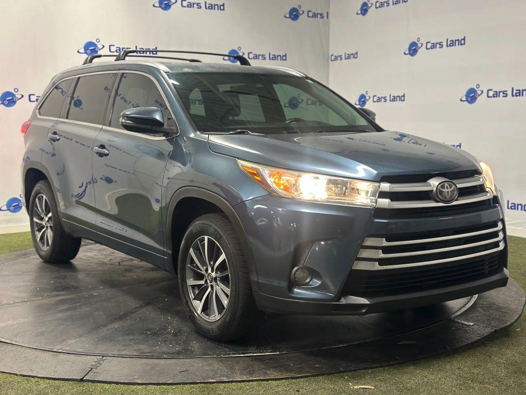 used 2018 Toyota Highlander car, priced at $19,911
