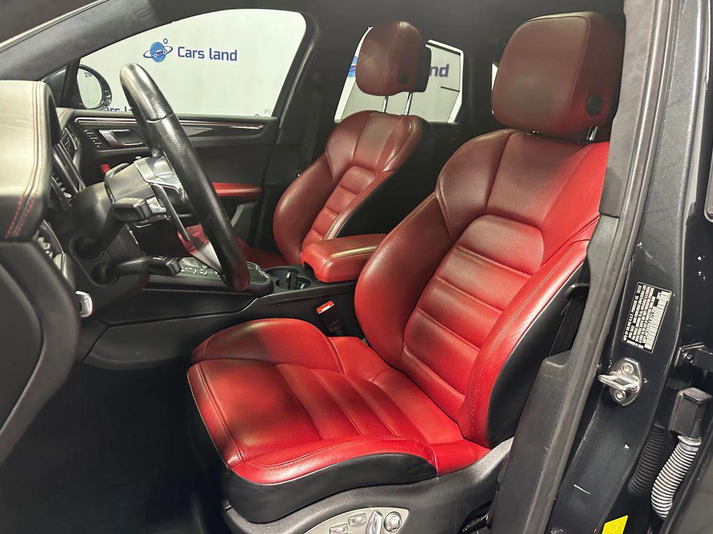 used 2018 Porsche Macan car, priced at $33,811