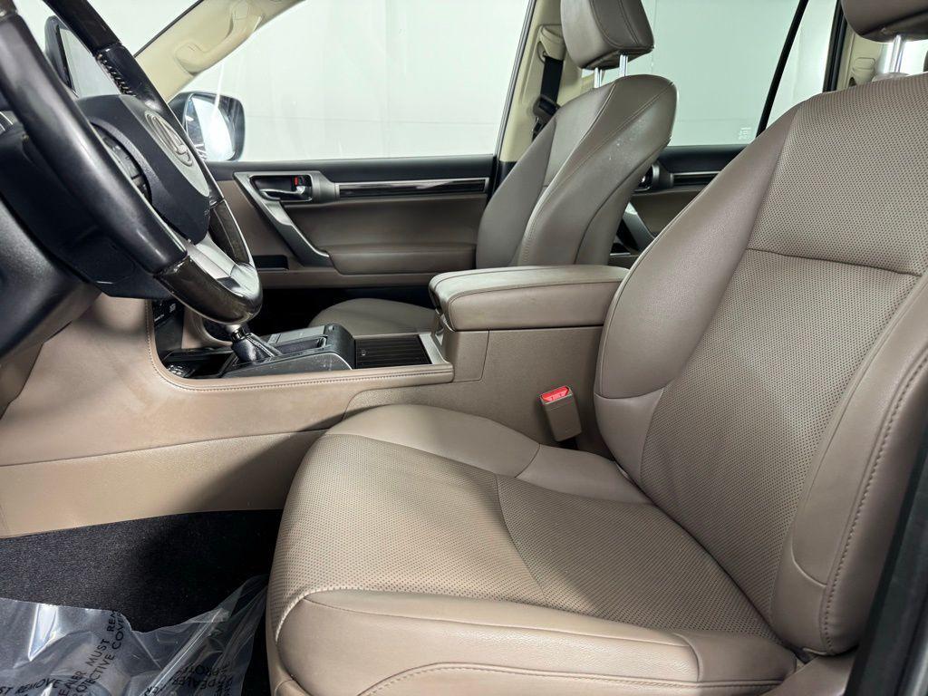 used 2023 Lexus GX 460 car, priced at $55,731