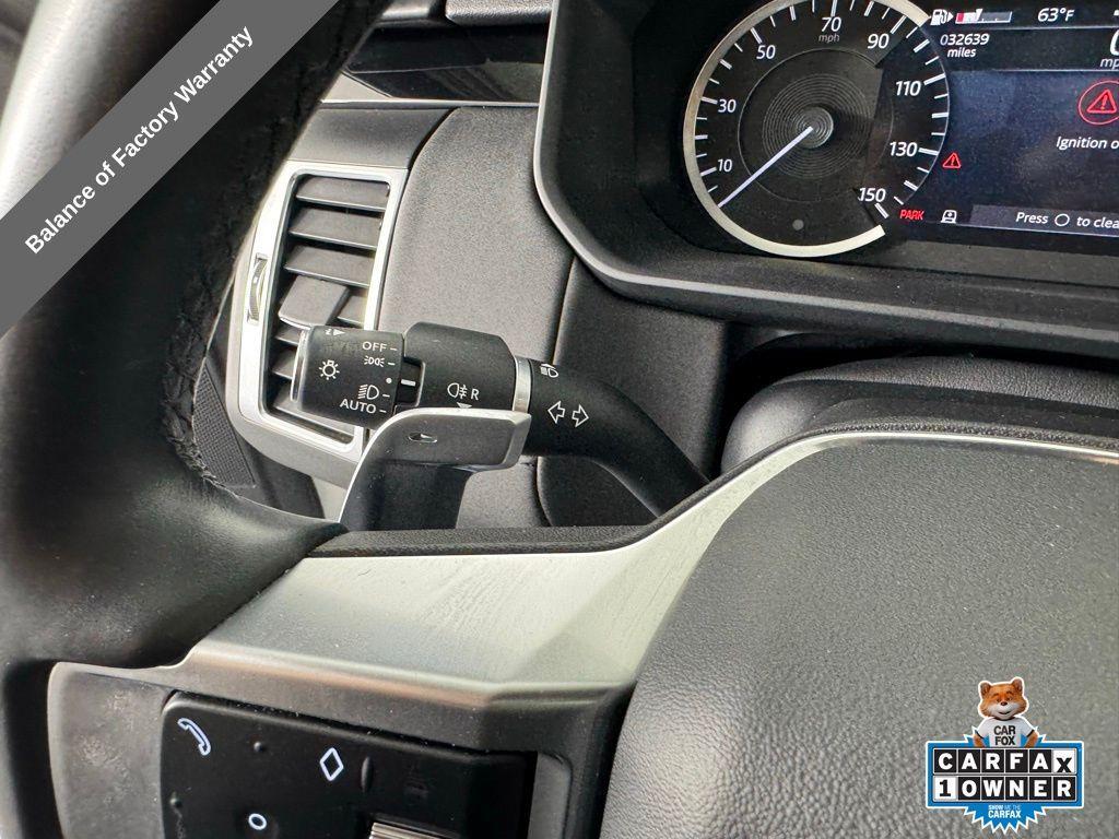 used 2023 Land Rover Discovery car, priced at $32,037